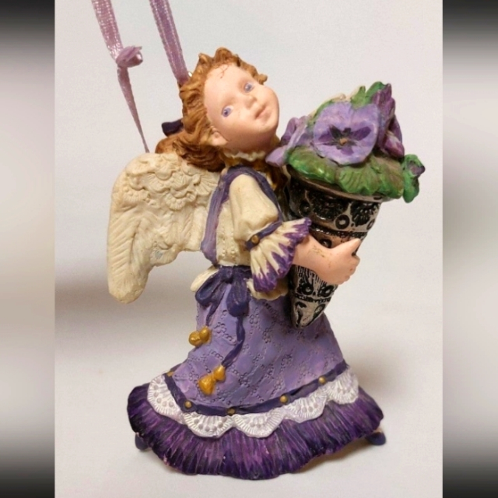 HALLMARK KEEPSAKE CHRISTMAS ORNAMENT 1ST LANGUAGE OF FLOWERS SERIES PANSY ANGEL